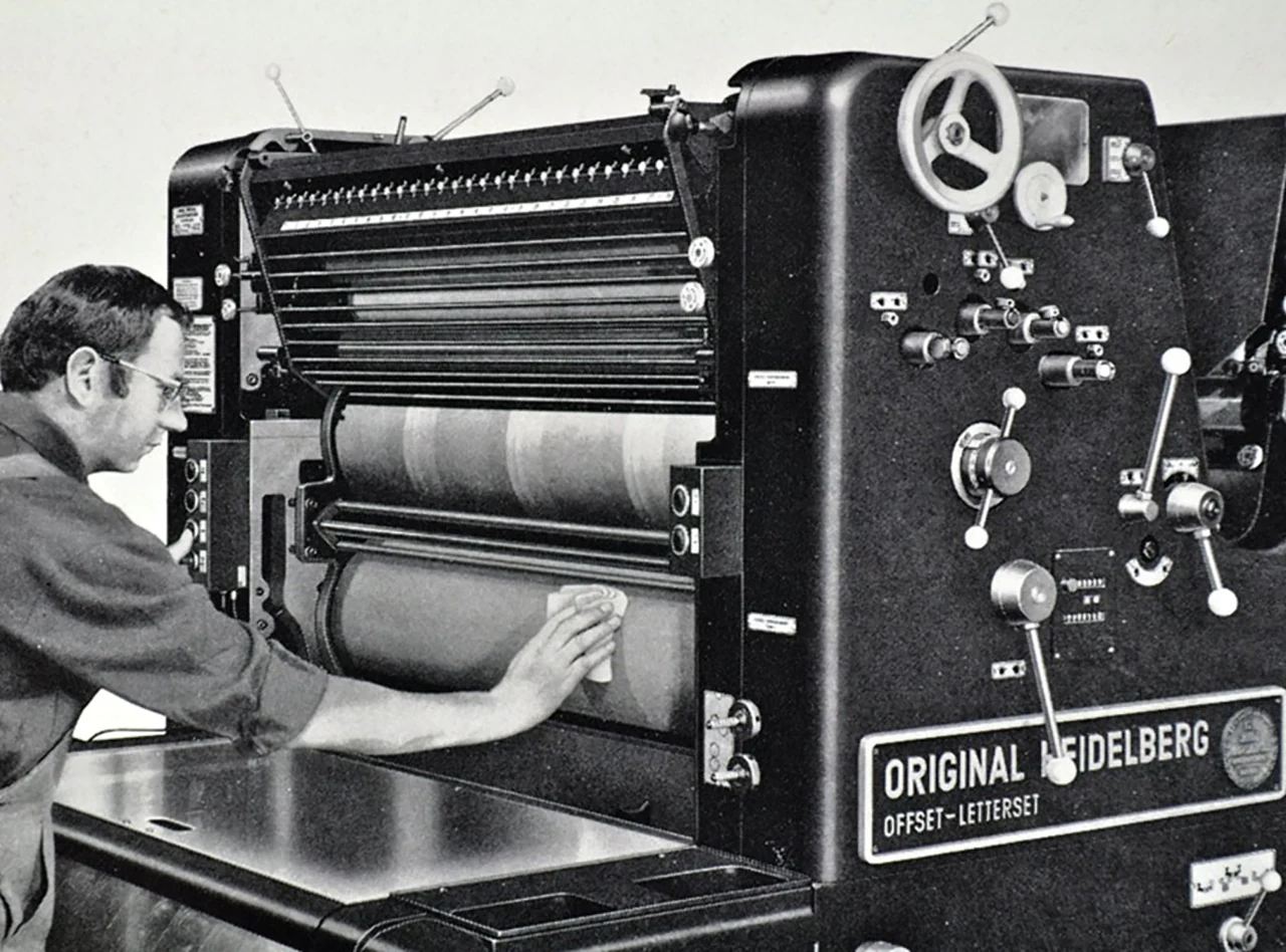 دستگاه‌های اولیه چاپ افست